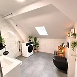 Schwert Loft S42 Free Wifi & Parking Daire
