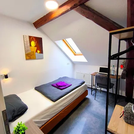 Schwert Loft S42 Free Wifi & Parking *